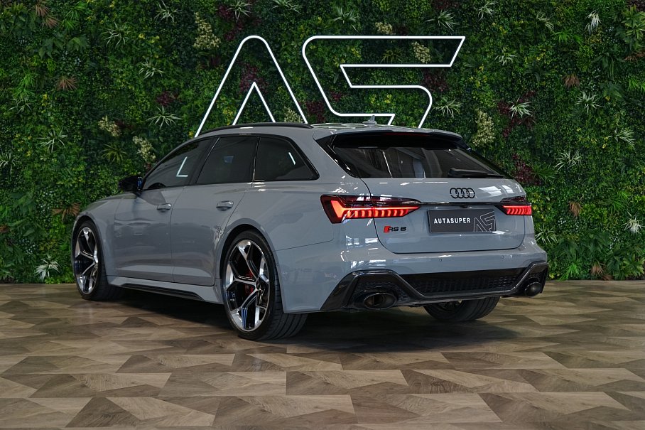 Audi RS 6 Avant Performance TFSI quattro