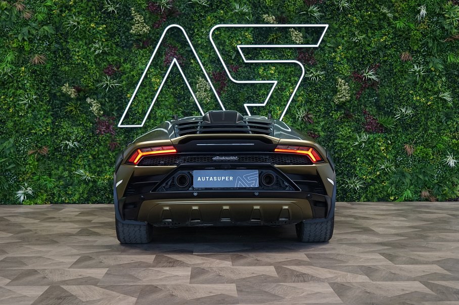 Lamborghini Huracán STERRATO