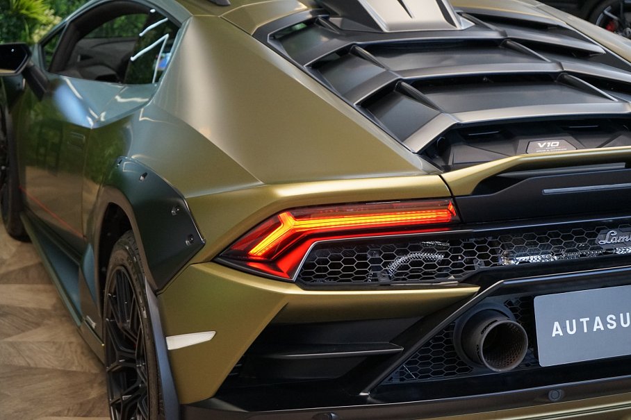 Lamborghini Huracán STERRATO