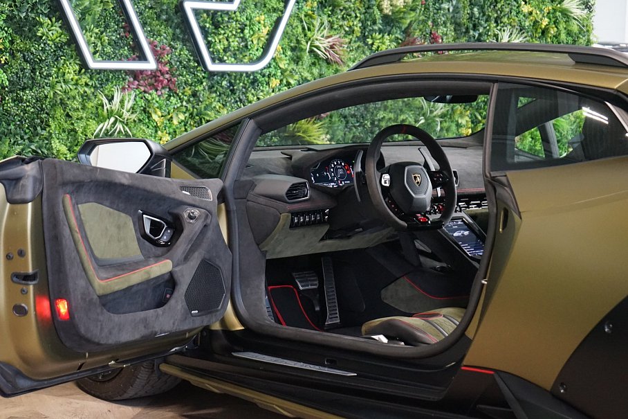 Lamborghini Huracán STERRATO