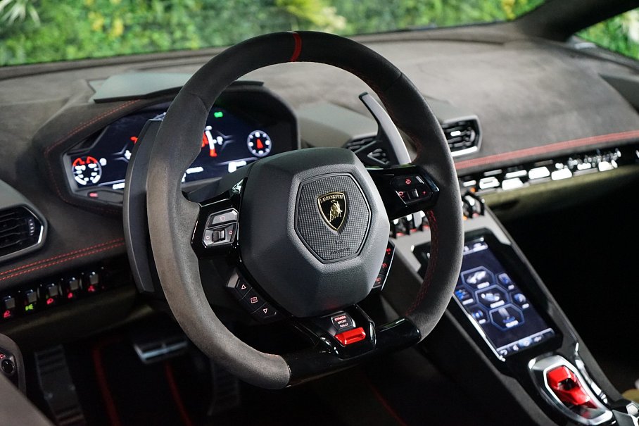 Lamborghini Huracán STERRATO