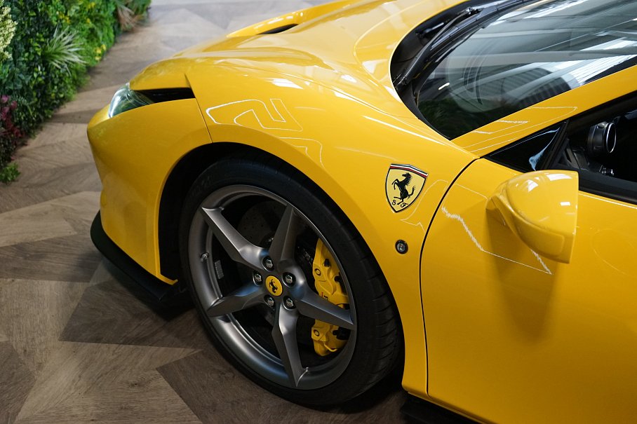 Ferrari F8 Spider