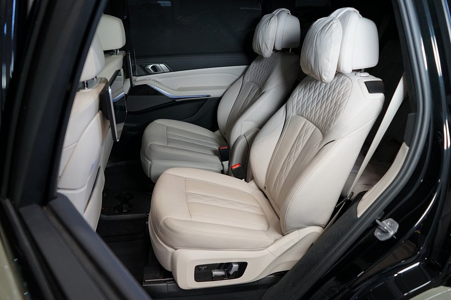 BMW X7 M50i xDrive