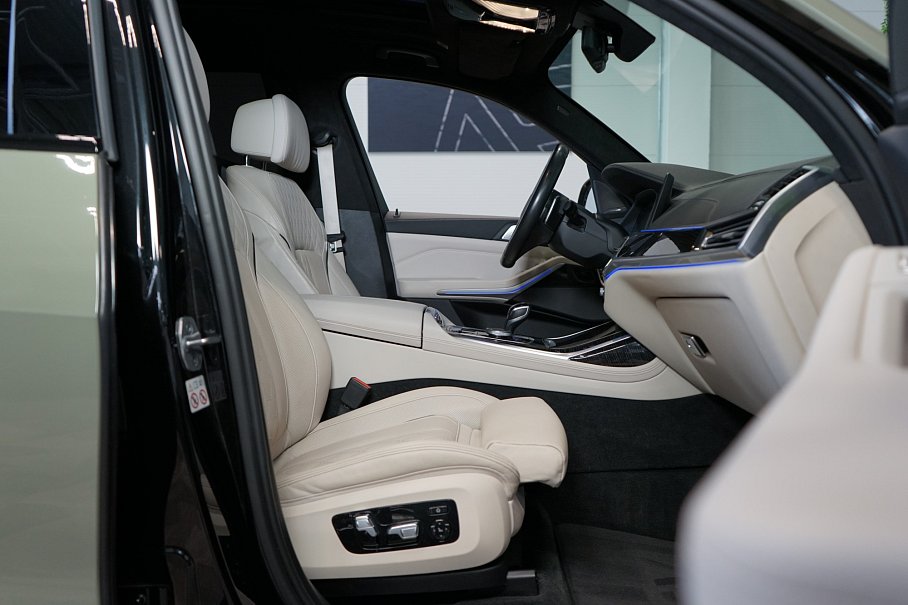 BMW X7 M50i xDrive
