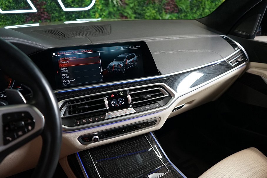 BMW X7 M50i xDrive