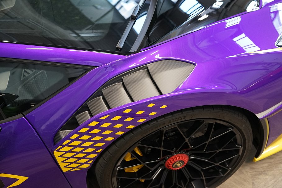 Lamborghini Huracán STO