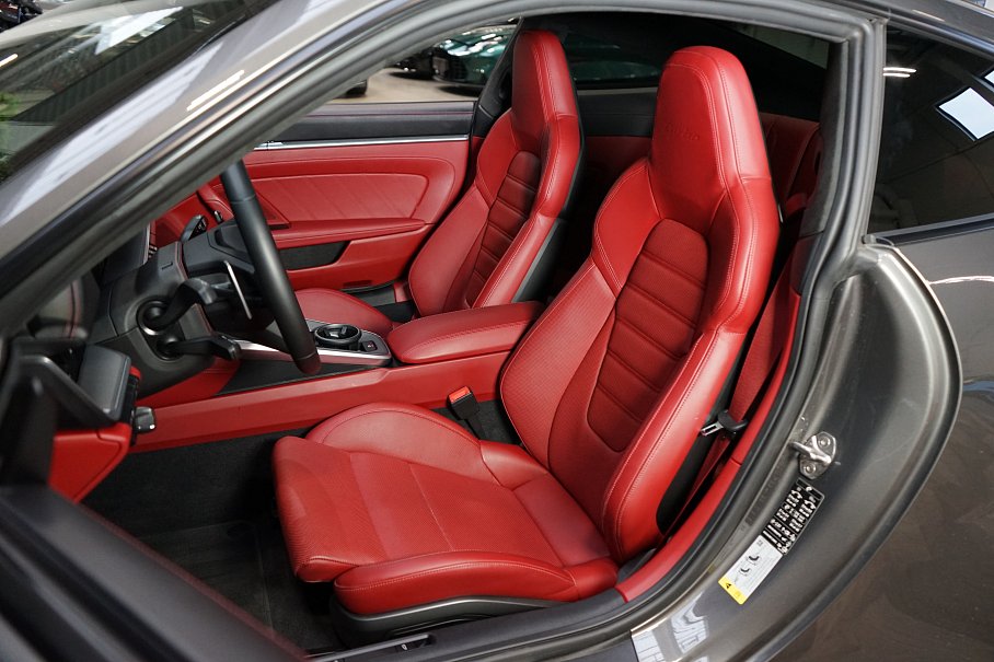 Porsche 911 992 Turbo