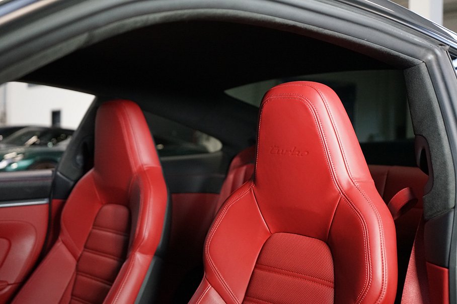 Porsche 911 992 Turbo