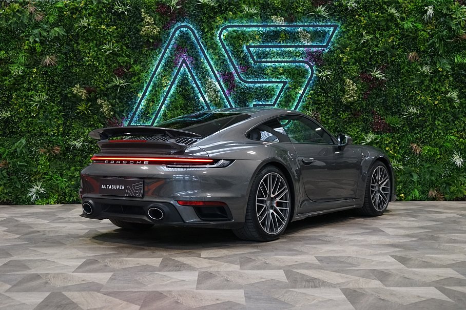Porsche 911 992 Turbo