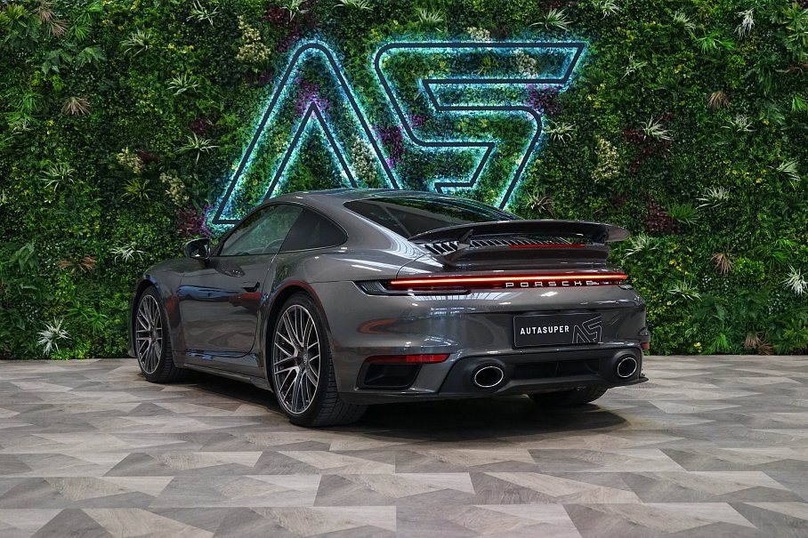 Porsche 911 992 Turbo