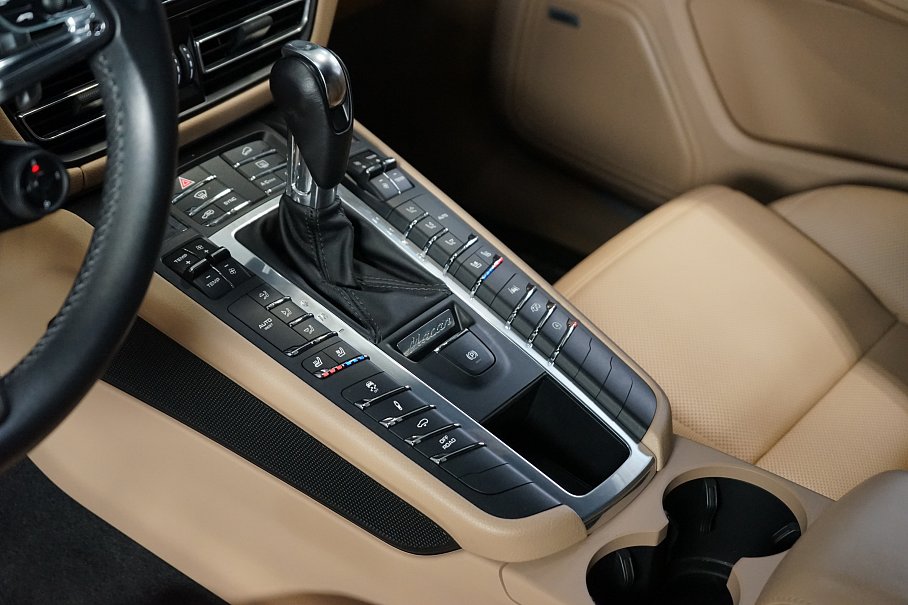 Porsche Macan S