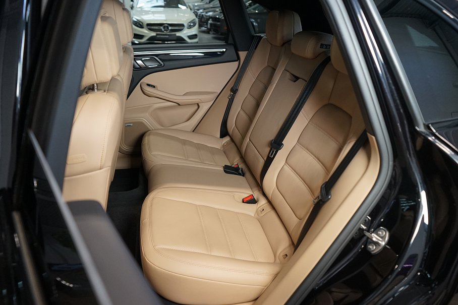 Porsche Macan S