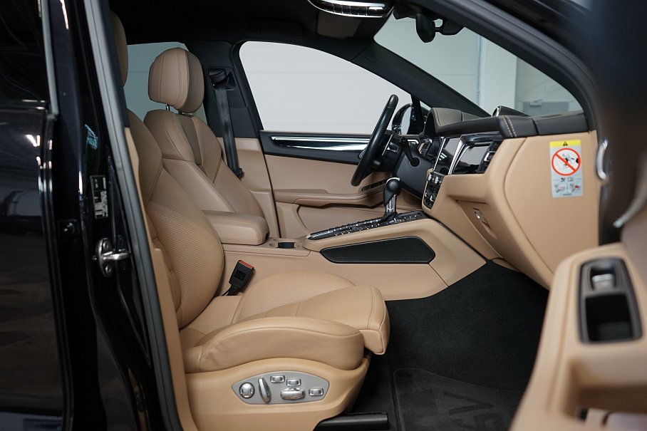 Porsche Macan S