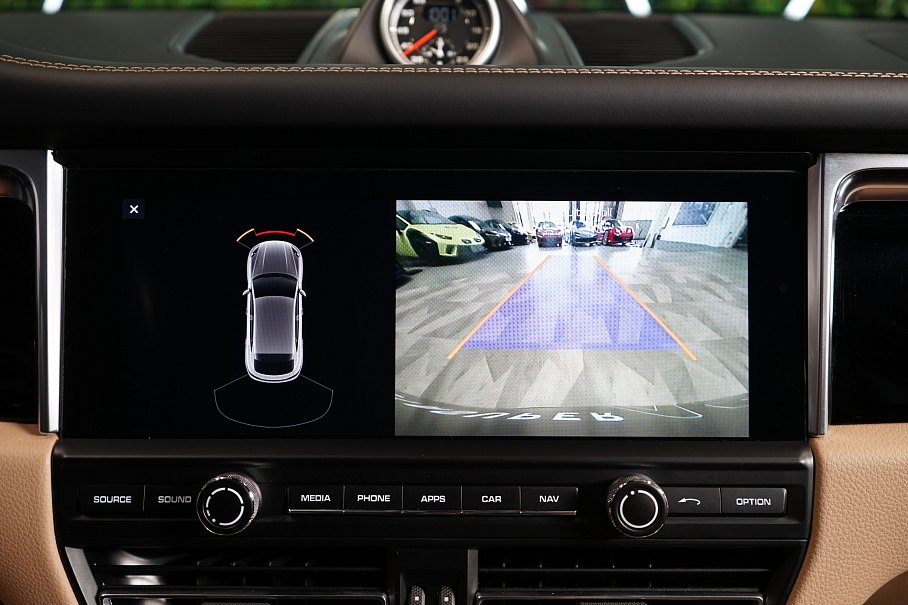 Porsche Macan S