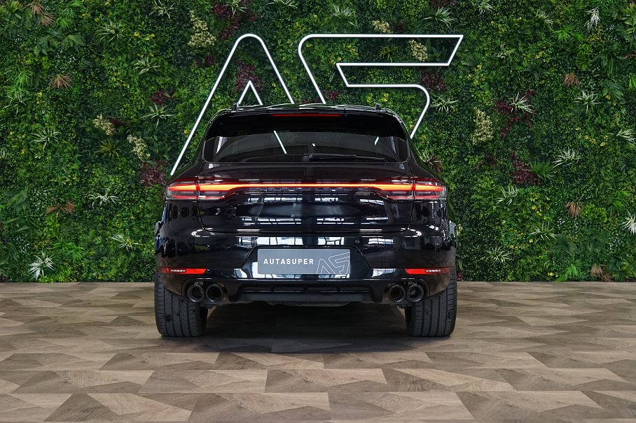 Porsche Macan S