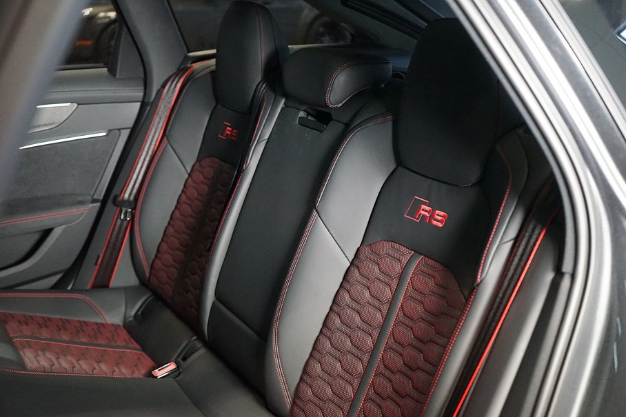 Audi RS 6 Avant PERFORMANCE TFSI quattro