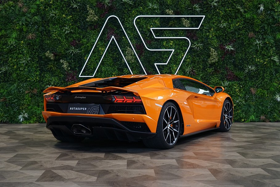 Lamborghini Aventador S