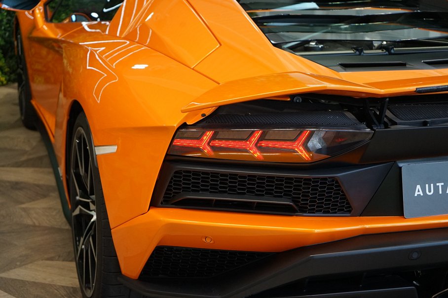 Lamborghini Aventador S