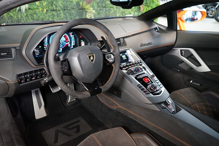 Lamborghini Aventador S