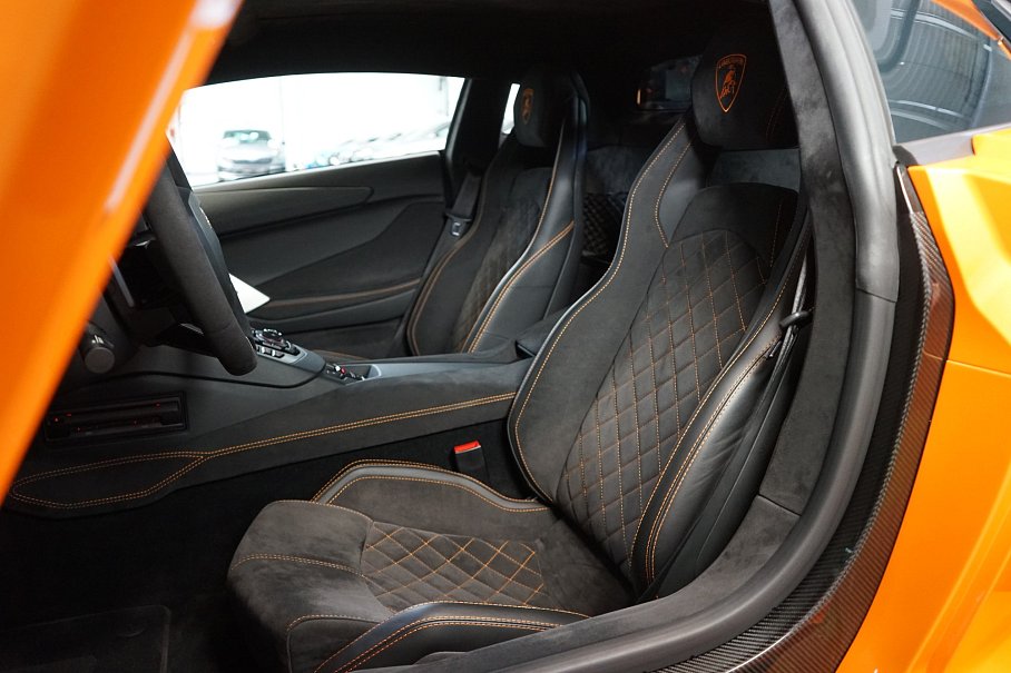 Lamborghini Aventador S