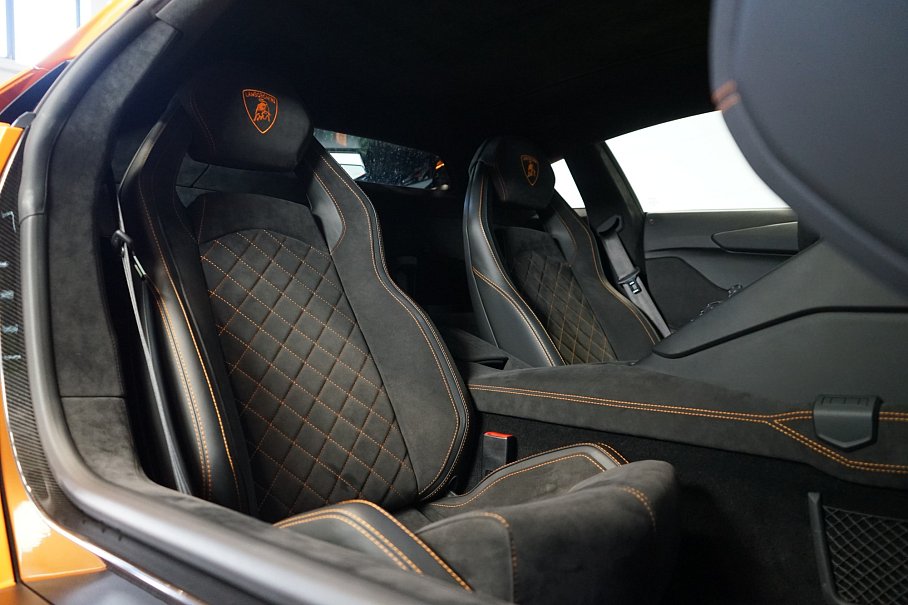 Lamborghini Aventador S