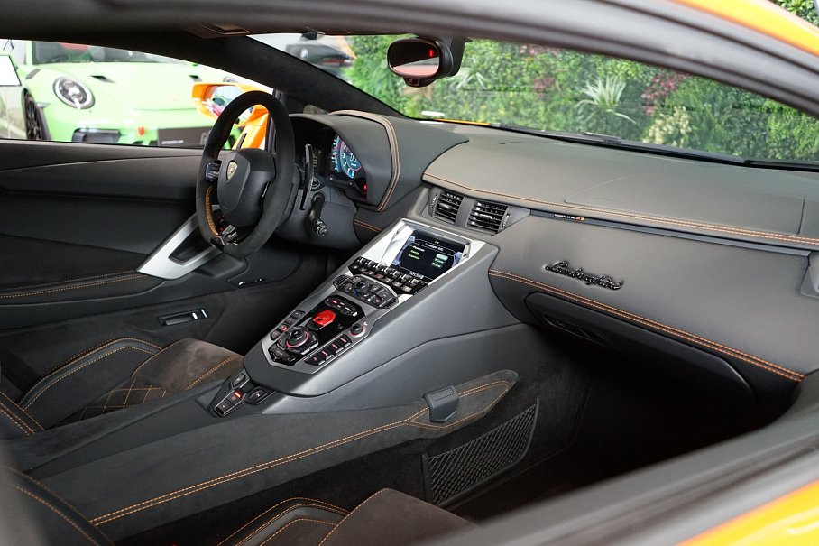 Lamborghini Aventador S