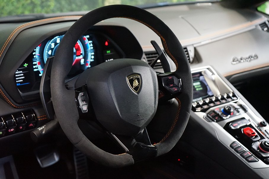 Lamborghini Aventador S