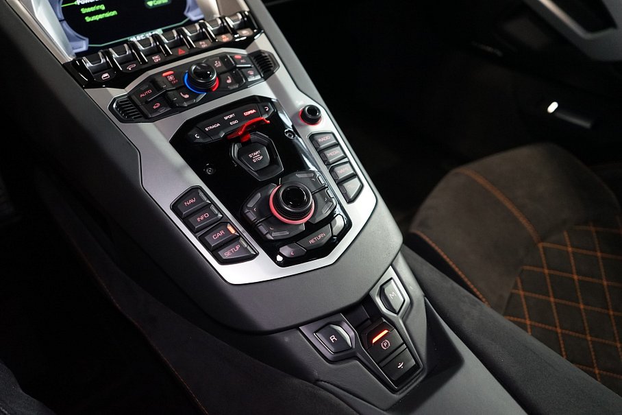 Lamborghini Aventador S