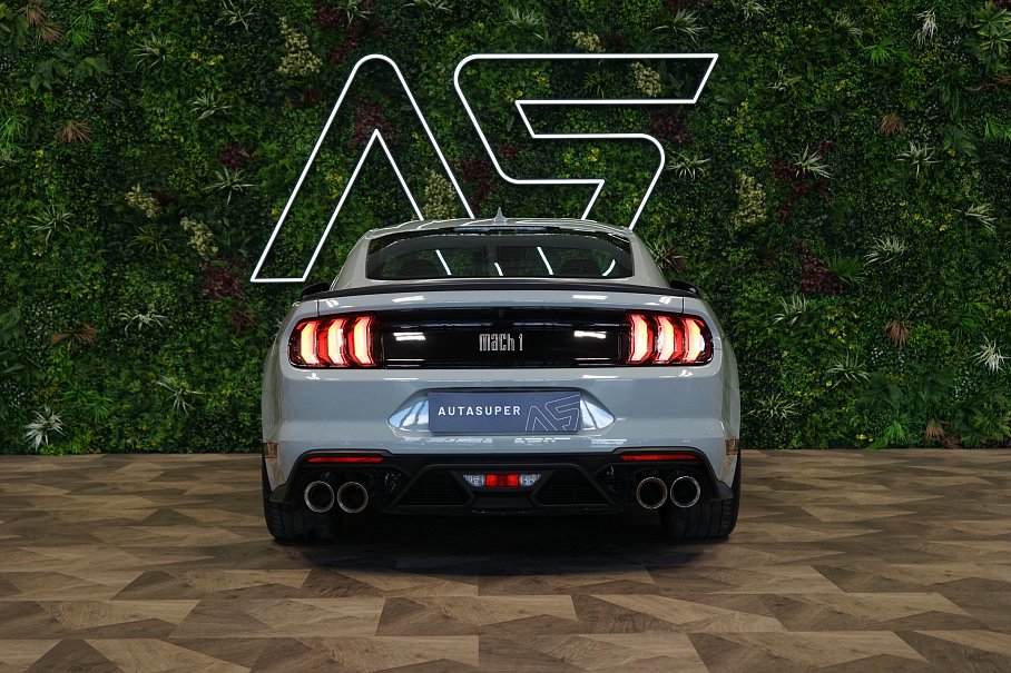 Ford Mustang Mach 1