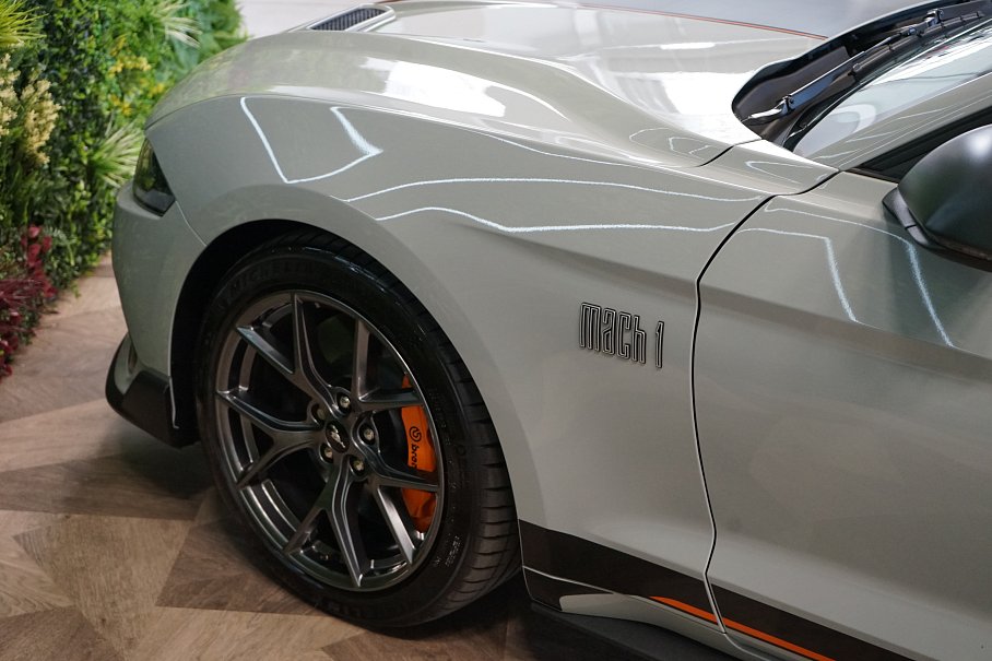 Ford Mustang Mach 1