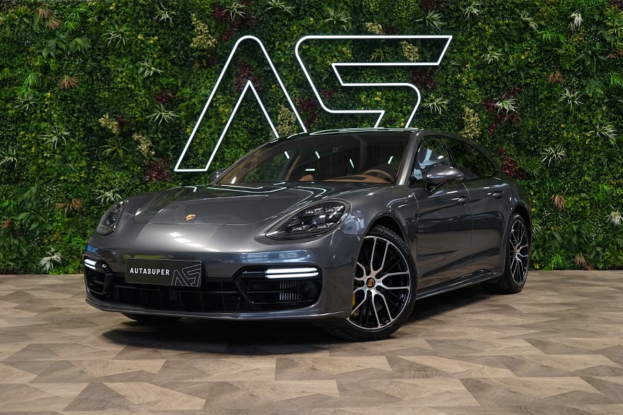 Porsche Panamera Sport Turismo Turbo S
