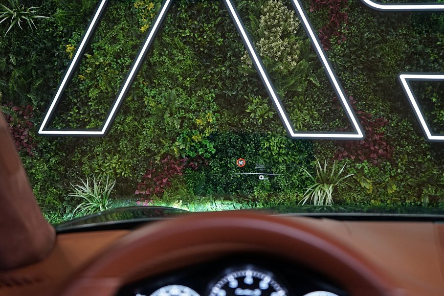 Porsche Panamera Sport Turismo Turbo S