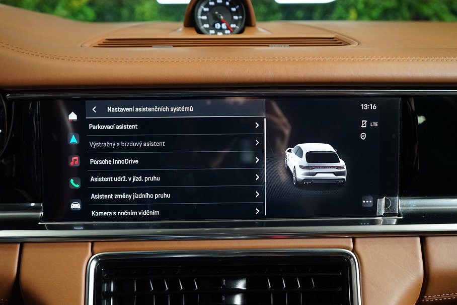 Porsche Panamera Sport Turismo Turbo S