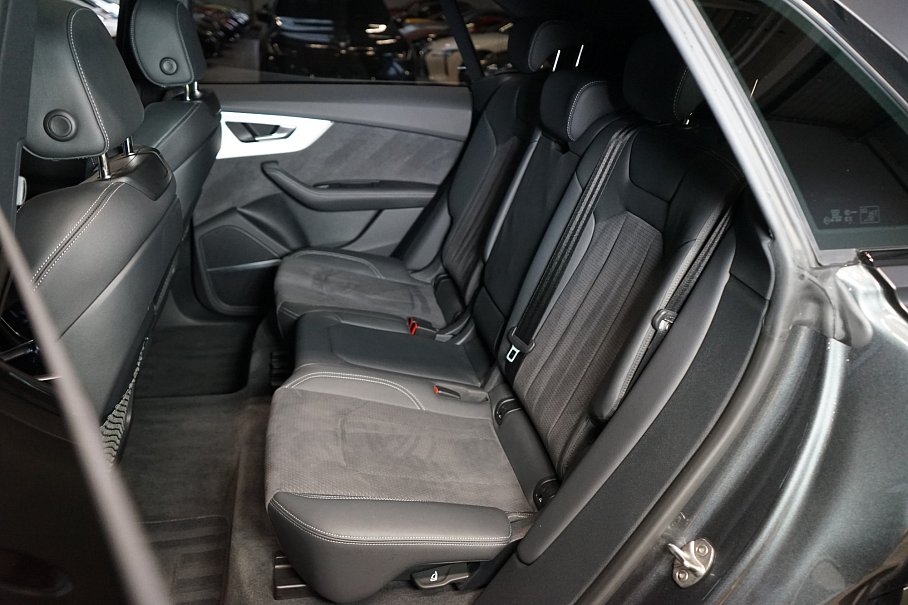 Audi Q8 50 TDI quattro