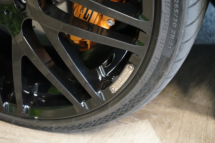Mercedes-Benz Třída E BRABUS 800