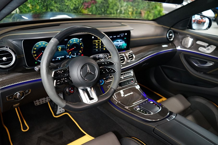Mercedes-Benz Třída E BRABUS 800