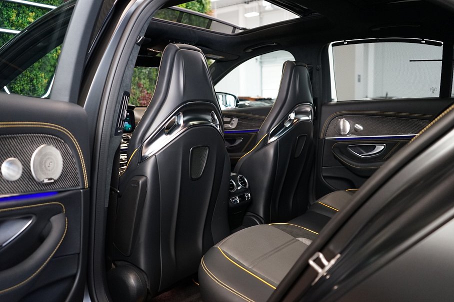 Mercedes-Benz Třída E BRABUS 800