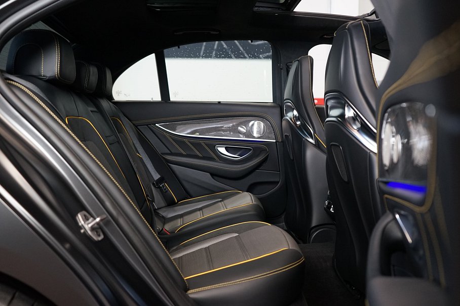 Mercedes-Benz Třída E BRABUS 800