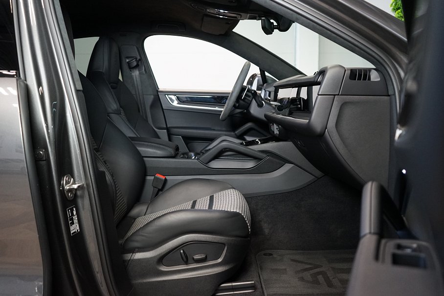 Porsche Cayenne S Coupé