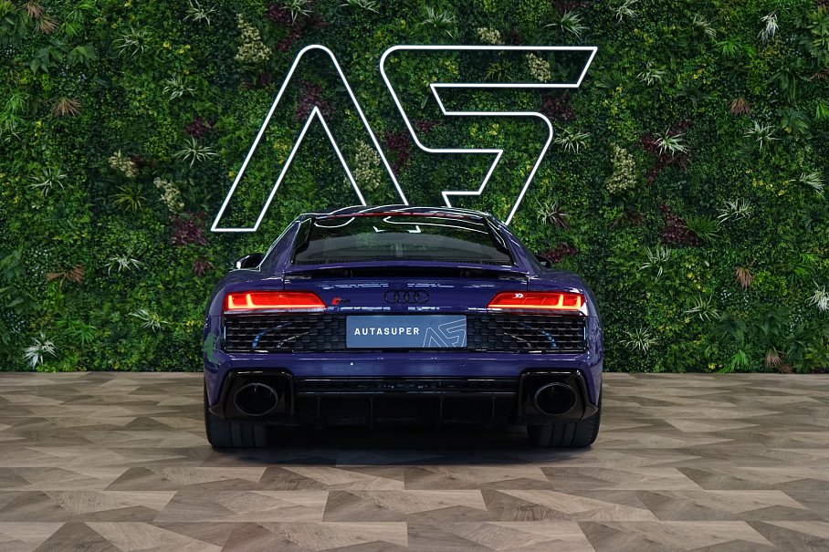 Audi R8 RWD