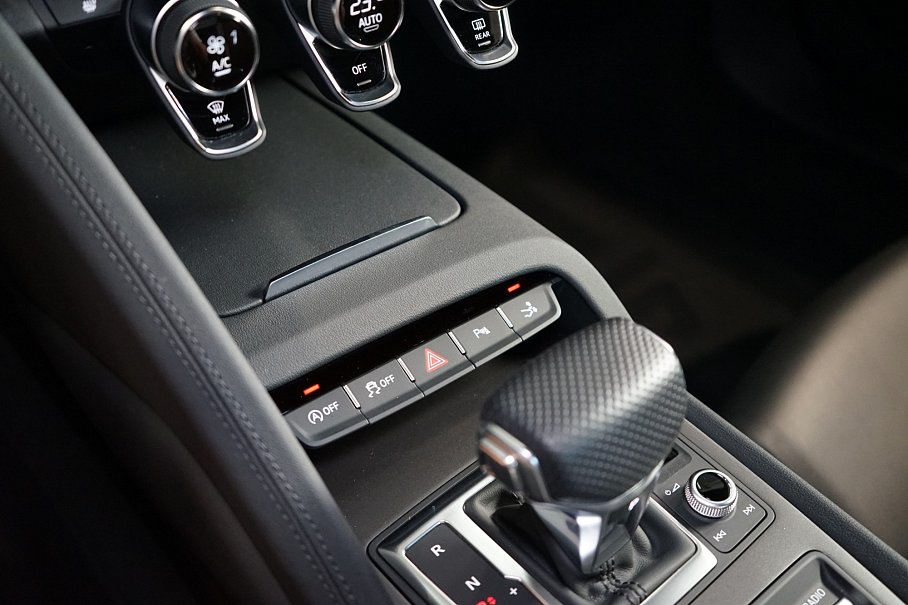 Audi R8 RWD