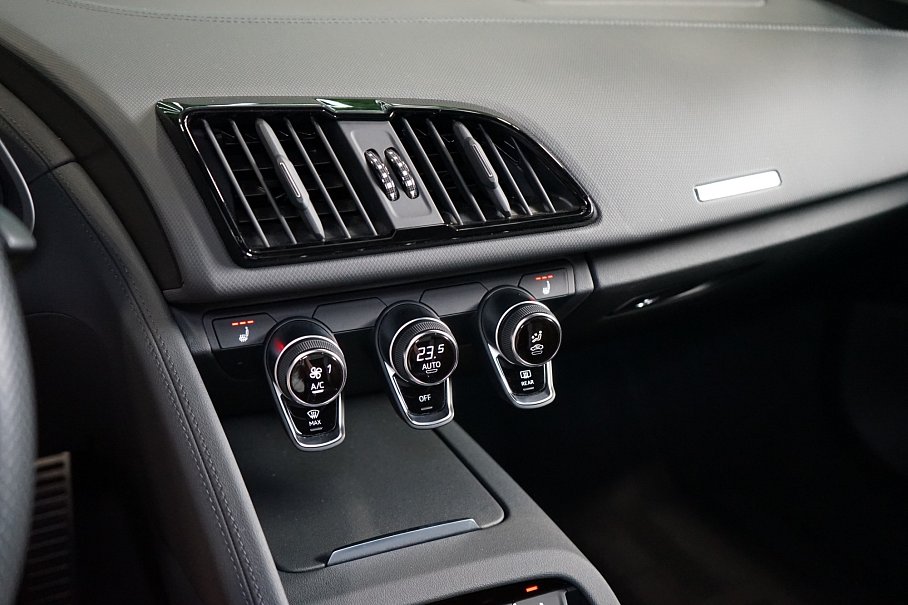 Audi R8 RWD