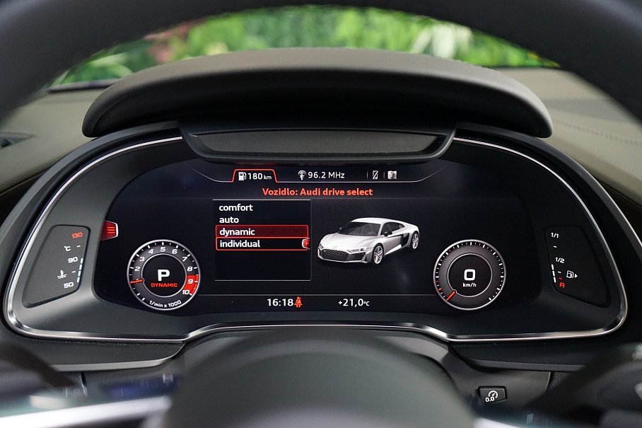Audi R8 RWD