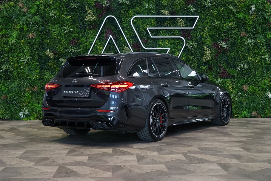 Mercedes-Benz Třída C 63 S 4Matic E-Performance
