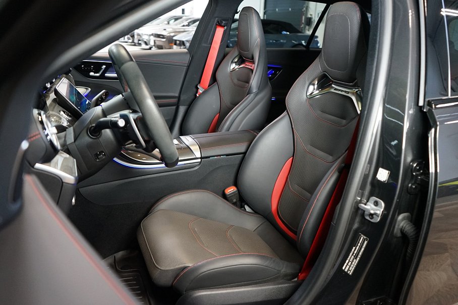 Mercedes-Benz Třída C 63 S 4Matic E-Performance