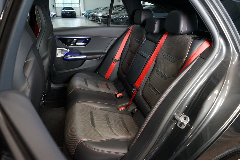 Mercedes-Benz Třída C 63 S 4Matic E-Performance