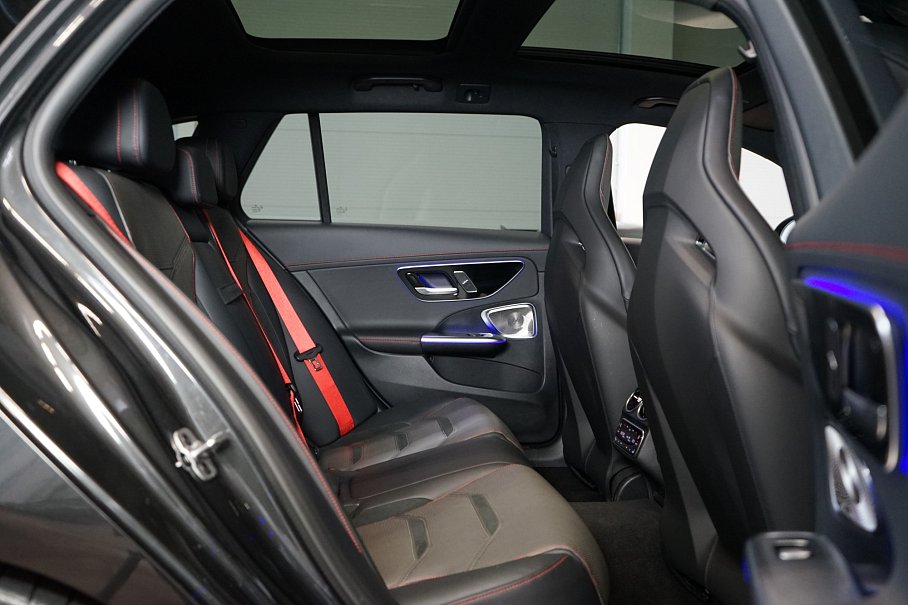 Mercedes-Benz Třída C 63 S 4Matic E-Performance