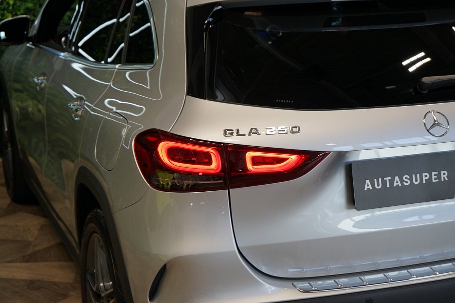Mercedes-Benz GLA 250 4Matic