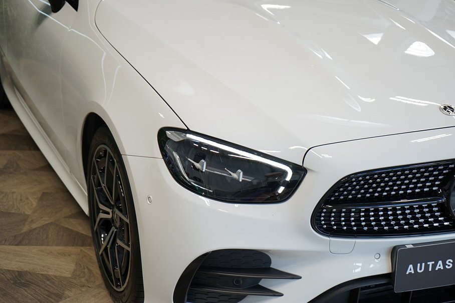 Mercedes-Benz Třída E 200 Coupé