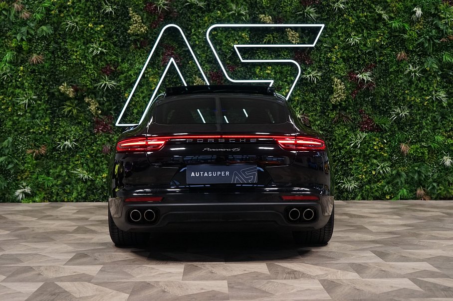 Porsche Panamera 4S Diesel